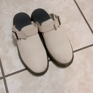 Dr. Martens- Carlson Clogs